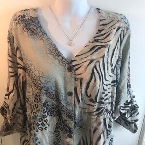 One World Animal Print Tunic Top Size Medium